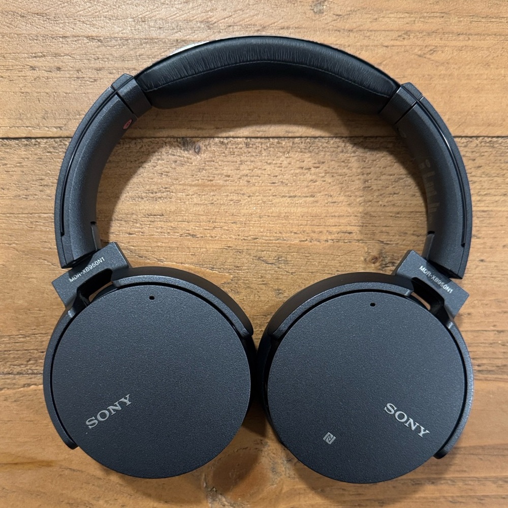 Sony MDR-XB950N1 Wireless Over-Ear Headphones, Noise Canceling